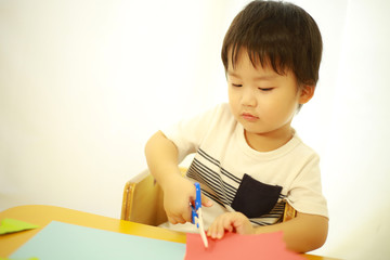 工作する男の子