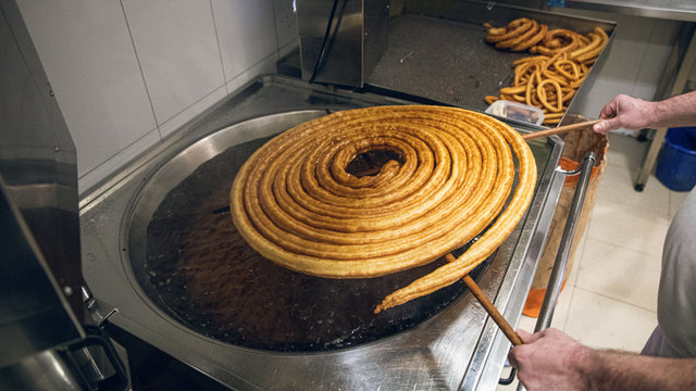 fried spanish porras
