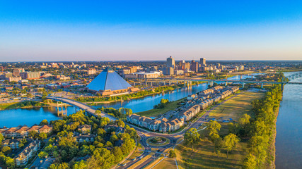 Memphis, Tennessee, USA Downtown Skyline Aerial Panorama - obrazy, fototapety, plakaty