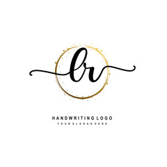 Obraz premium Initials letter LR vector handwriting logo template. with a circle brush and splash of gold paint