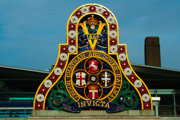 Crest