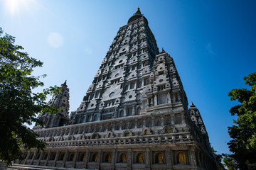 Bodh Gaya replica in Chong Kham temple