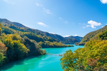 Obraz na płótnie Canvas okushima lake in mountains