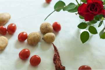 Naklejka na ściany i meble Tisch mit Gemüse