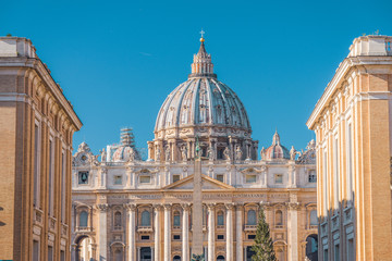 Fototapeta na wymiar Vatican and tourists. Rome. Italy