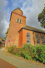 Fototapeta premium Krempe: Kirche St. Peter (1832, Schleswig-Holstein)