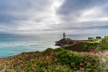 Fototapeta na wymiar F, Bretagne, Finistère, Küste, Leuchtturm an der Pointe Minou
