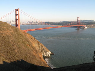 Golden Gate Brücke bei San Francisco USA mit blick auf die Stadt