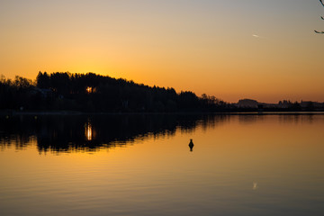 Blaue Stunde und Sonnenaufgang am Untreusee