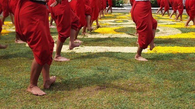 Thai cultural dance, Tradition Dance Red loincloth