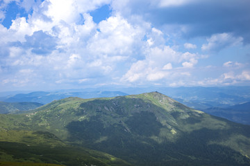 Fototapeta premium Mountain Range Landscape. Carpathian Mountains, Ukraine
