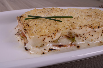 ham and cheese lasagna and white sauce