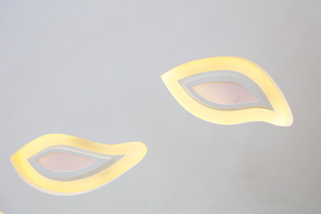 shape of the eye on the wall