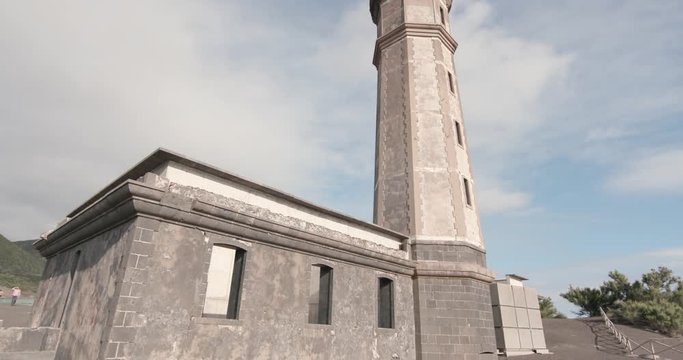 Arquitectura de un faro en europa 