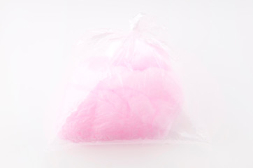 袋に入ったピンクの綿あめ