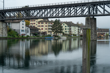 Schaffhausen in der Schweiz Rhein Rheinfall Herbst