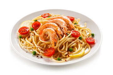 Shrimps with pasta and vegetables