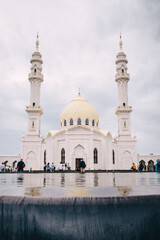 Fototapeta na wymiar The White Mosque in Bulgaria.