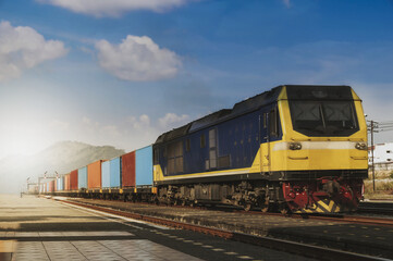 Obraz premium Logistic Cargo train traveling