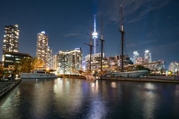 Fototapeta na wymiar Night skyline of Toronto, Canada from Marina Quay West