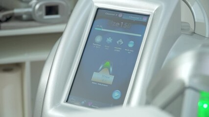 Сryolipolysis, setting up the apparatus for the cryolipolysis procedure. screen with menu