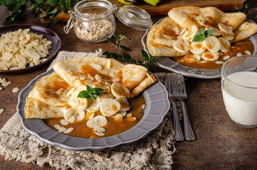 Caramel pancakes with banana