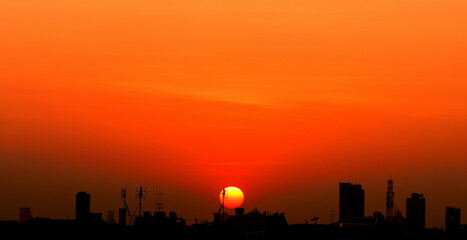 Fototapeta na wymiar The sunset in the big city