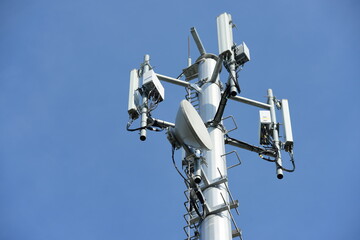 Telecommunication Tower Antennas High Pole Signal Transmission Both Wireless Phone	