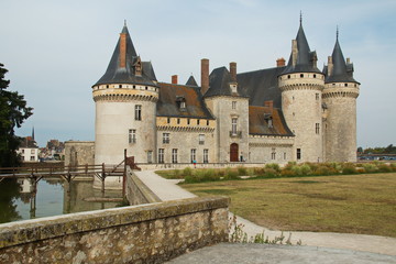 Fototapeta na wymiar Castle in Sully-sur-Loire in France,Europe