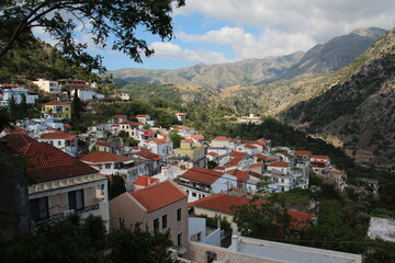 Obraz premium mountain town view