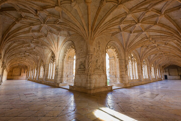 Ornamental and empty cloister at the historic Manueline style Mosteiro dos Jeronimos (Jeronimos...