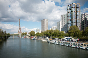 Grenelle Tour Eiffel Paris France