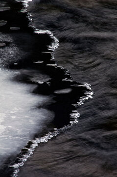 vinter vattenfall j&auml;mtland sverige