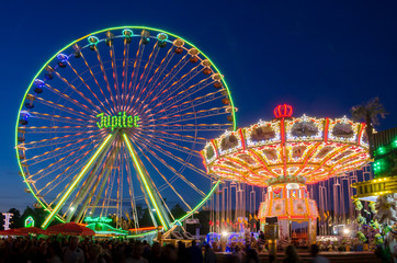 Volksfest Schweinfurt am Abend