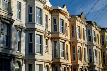 Obraz premium Häuserreihe in Hastings, Sussex, England