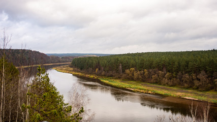 Fototapeta na wymiar River in autumn