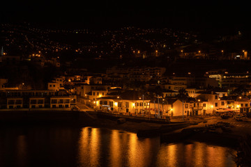 camara de lobos bay at night