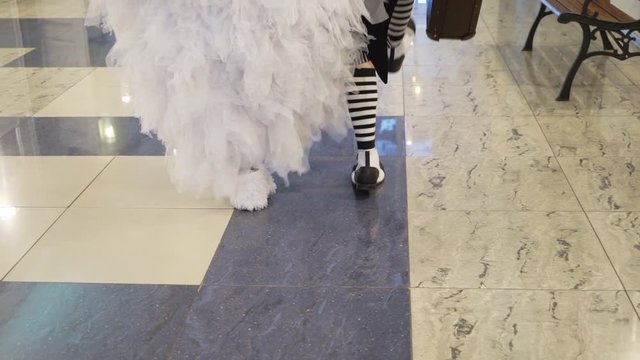 Mime wedding couple bride and groom show