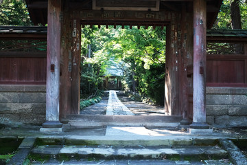 寺の門