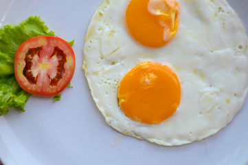 Fried eggs for essential breakfast