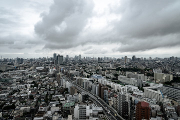 東京都心の雲り空と都市風景３