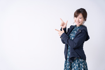 女性