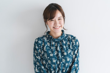 女性