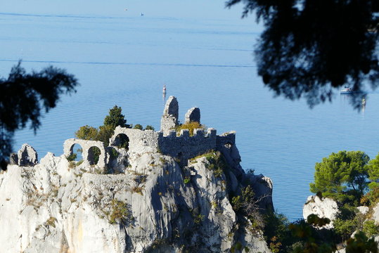 Ruine auf Duino
