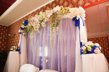 Fototapeta na wymiar wedding ceremony decoration, beautiful wedding decor, flowers