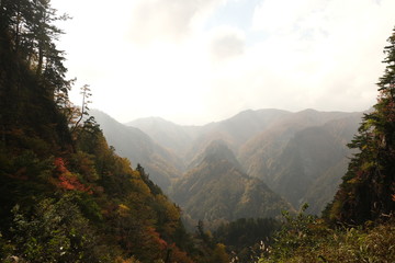 山　霞