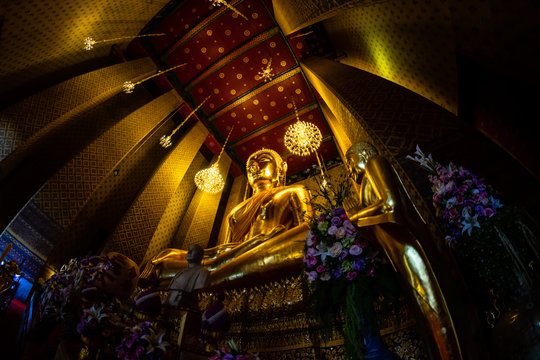Big Golden Buddha in Wat Kalayanamit, Bangkok, Thailand