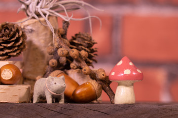 秋に囲まれたきのこ、豚、象