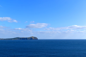 Fototapeta na wymiar sea island view blue sky back ground