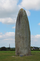 Der Menhir von Champ Dolent in der Bretagne